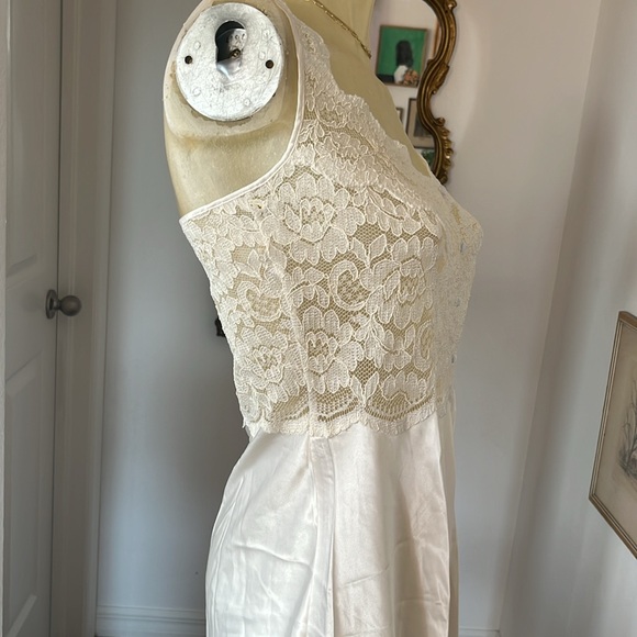Beautiful Satin & Lace Vintage St Michael Bridal Slip NWT - Picture 3 of 9